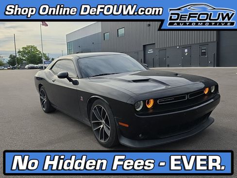 Used 2018 Dodge Challenger R/T Scat Pack w/ Leather Interior Group RWD image 1