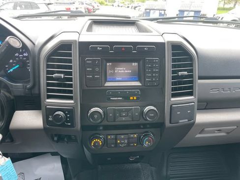 Used 2019 Ford F250 XL w/ Power Equipment Group AWD/4WD image 12