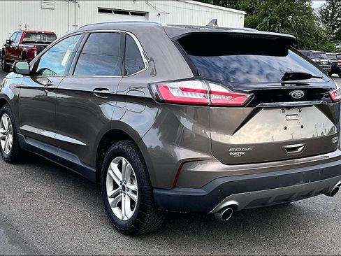 Used 2019 Ford Edge SEL w/ Equipment Group 201A AWD/4WD image 3