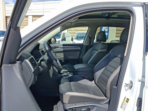 Used 2023 Volkswagen Atlas SEL Premium AWD/4WD image 14