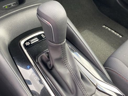 Certified 2024 Toyota Corolla SE w/ SE Premium Package FWD image 10