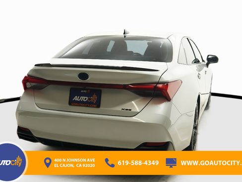 Used 2022 Toyota Avalon XSE w/ Carpet Mat Package (TMS) image 10