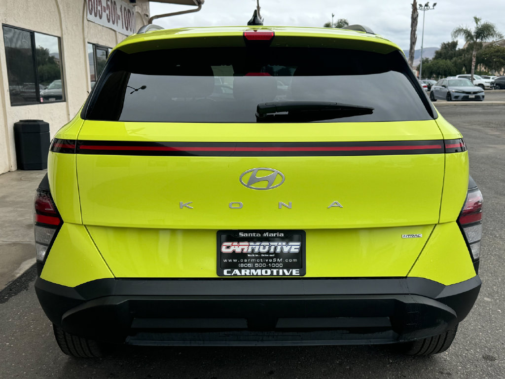 Used 2024 Hyundai Kona SEL AWD/4WD image 5