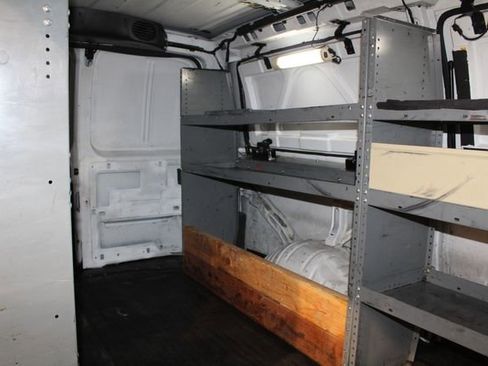 Used 2014 Chevrolet Express 3500 image 17