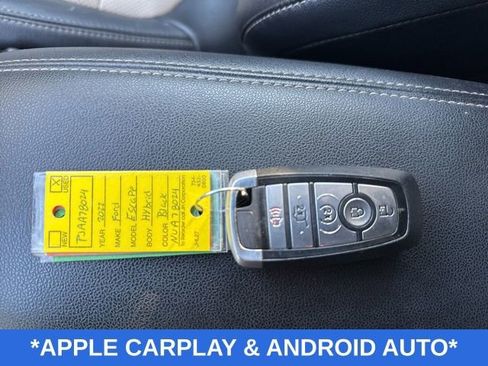 Used 2022 Ford Escape Titanium w/ Titanium Premium Package image 8