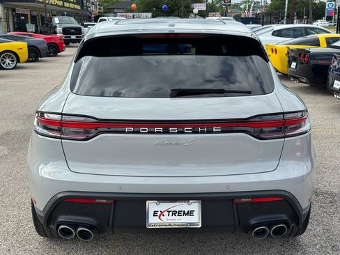 Used 2022 Porsche Macan S w/ Premium Package Plus image 3