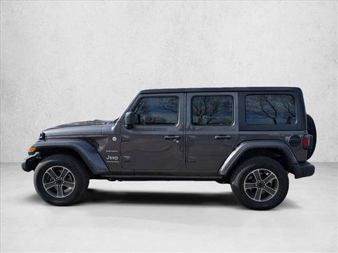 Used 2023 Jeep Wrangler Sahara image 8