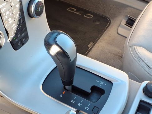 Used 2013 Volvo C70 T5 w/ Climate Pkg image 22