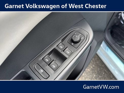 New 2026 Volkswagen Taos SE AWD/4WD image 11