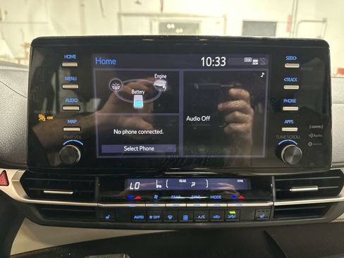 Used 2022 Toyota Sienna XLE FWD image 24