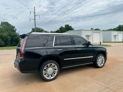 Used 2015 Cadillac Escalade Platinum AWD/4WD image 7