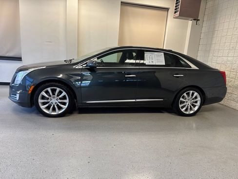 Used 2017 Cadillac XTS Luxury FWD image 38