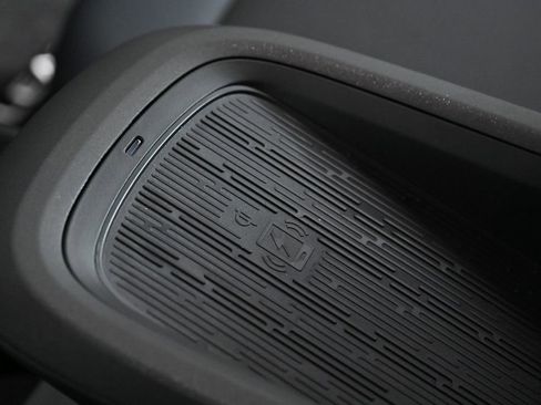 New 2026 Nissan Leaf Platinum+ w/ Cargo Package (Platinum+) image 22