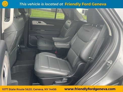 Used 2025 Ford Explorer Active w/ Active Comfort Package AWD/4WD image 34