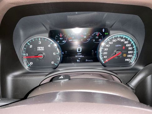 Used 2017 GMC Yukon Denali w/ Enhanced Security Package image 16