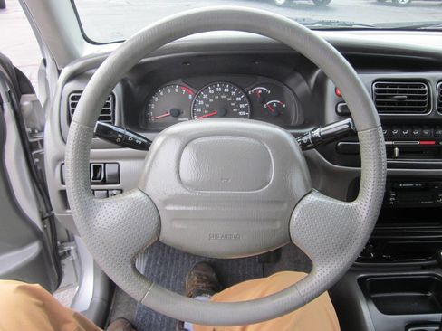 Used 2000 Suzuki Vitara JLX image 25