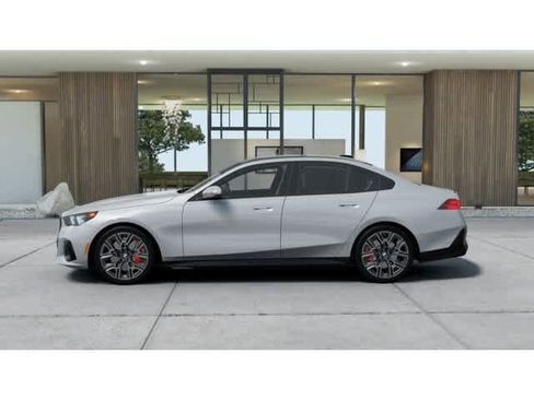 New 2026 BMW 540i xDrive w/ Executive Package image 5