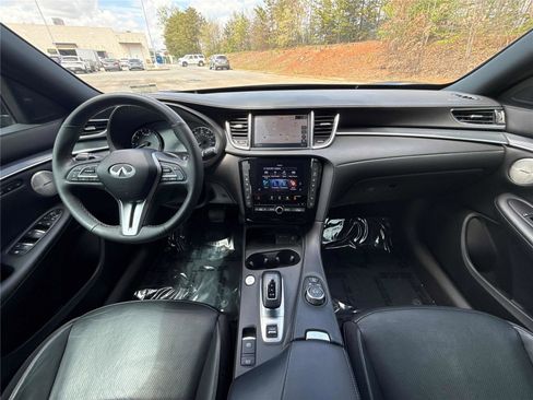 Used 2023 INFINITI QX50 Sport image 13