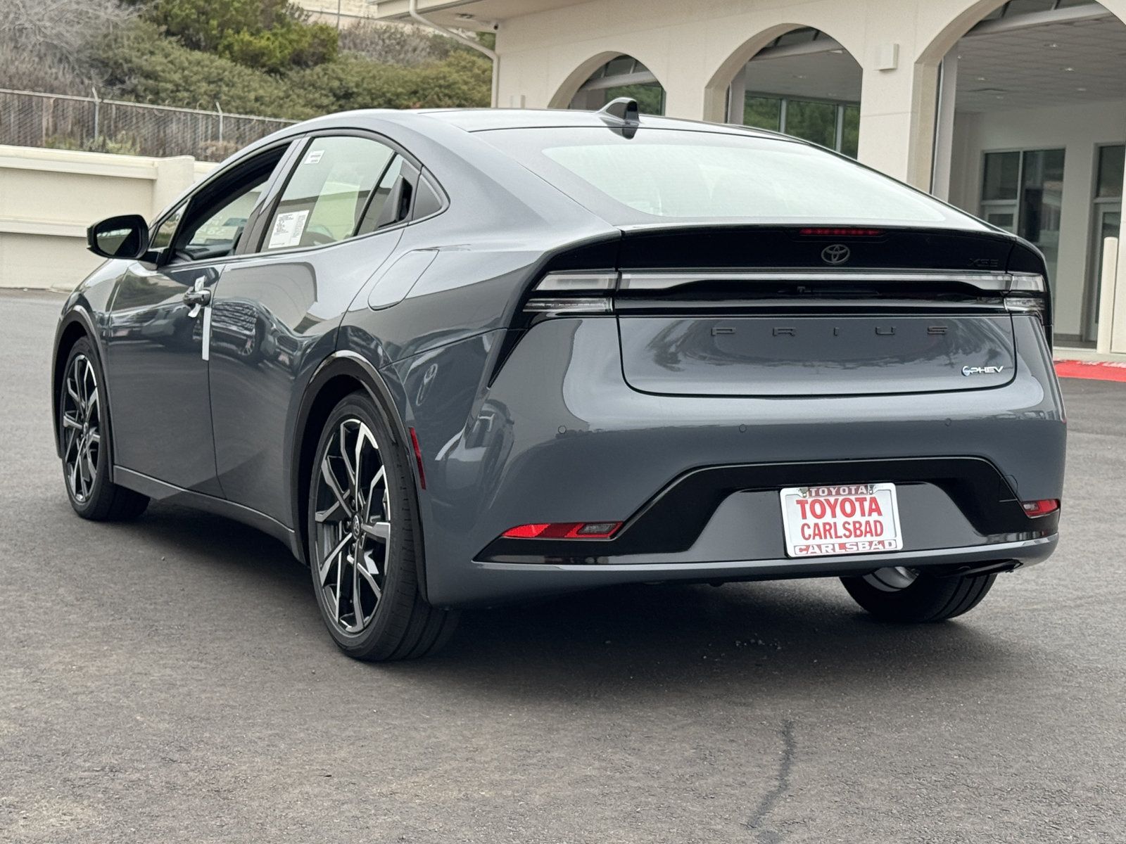 New 2027 Toyota Prius Plug-In Hybrid FWD image 12