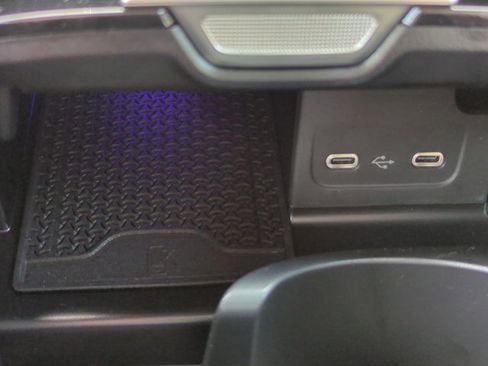 Used 2025 Mercedes-Benz C 300 C 300 image 21