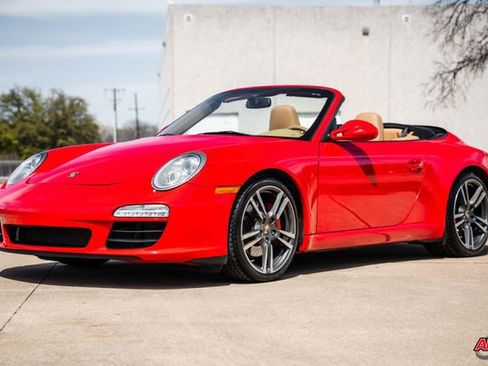 Used 2012 Porsche 911 Carrera S w/ Infotainment Pkg image 7