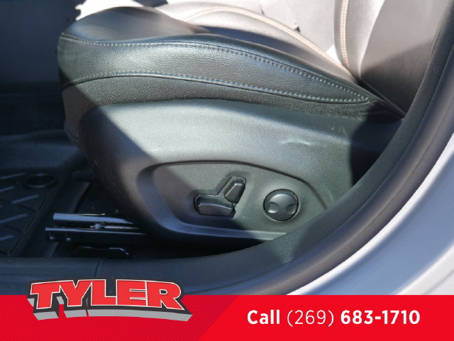 Used 2024 Jeep Compass Limited AWD/4WD image 19