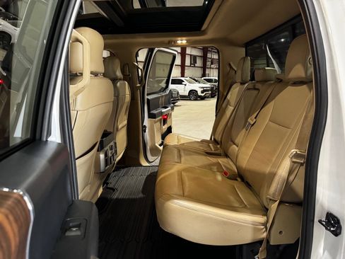 Used 2017 Ford F150 Lariat w/ Equipment Group 502A Luxury image 17