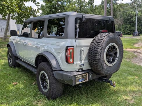 Used 2024 Ford Bronco Outer Banks w/ Sasquatch Package AWD/4WD image 4