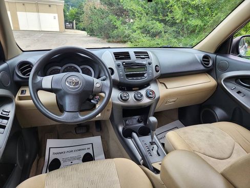 Used 2010 Toyota RAV4 2WD w/ Base L4 Extra Value Pkg image 18