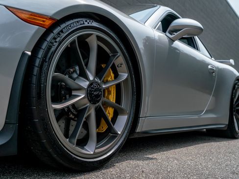 Used 2016 Porsche 911 GT3 RWD image 6