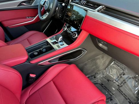 New 2025 Jaguar F-PACE R-Dynamic S image 26