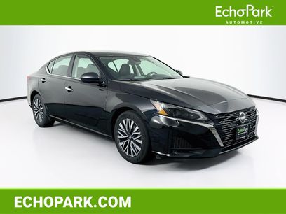 Used 2025 Nissan Altima 2.5 SV