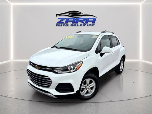 Used 2022 Chevrolet Trax LT w/ LT Convenience Package AWD/4WD image 1