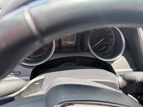 Used 2024 Toyota Camry SE FWD image 11