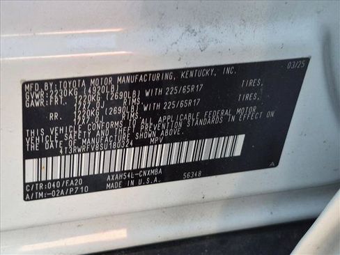Used 2025 Toyota RAV4 XLE AWD/4WD image 15