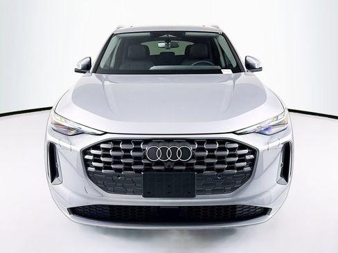 Used 2026 Audi Q5 Premium AWD/4WD image 2