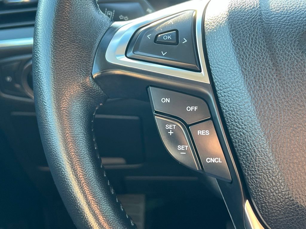 Used 2023 Ford Edge Titanium AWD/4WD image 35