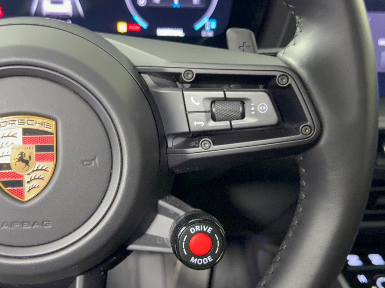 Certified 2025 Porsche 911 Carrera S RWD image 19