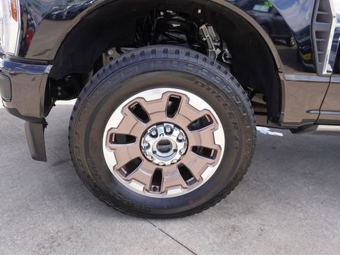 Certified 2024 Ford F250 King Ranch w/ FX4 Off-Road Package AWD/4WD image 34