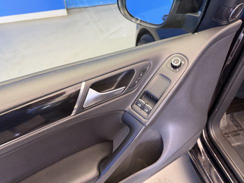 Used 2011 Volkswagen GTI 2-Door FWD image 10