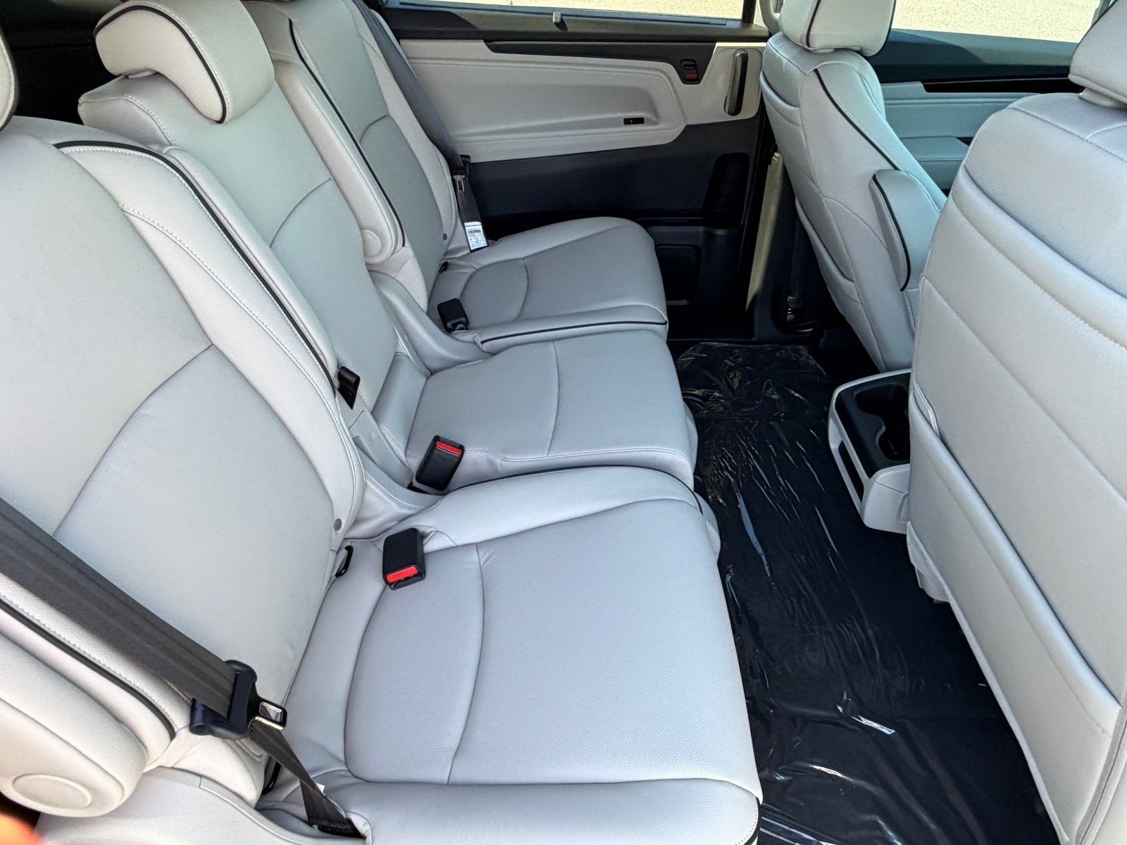 New 2027 Honda Odyssey Touring image 12