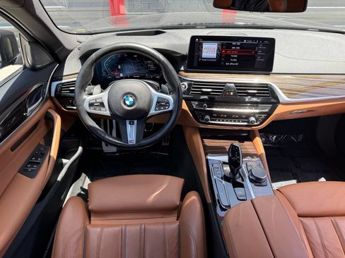 Used 2023 BMW 540i w/ M Sport Package RWD image 23