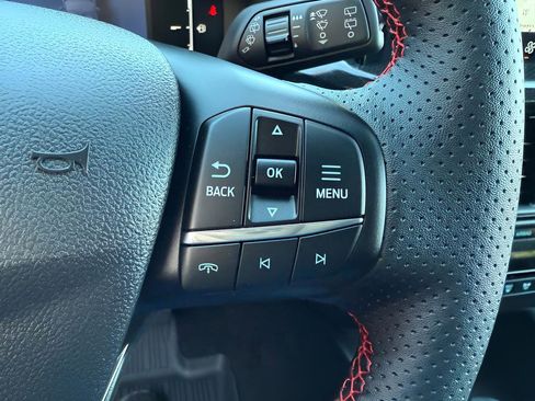 Used 2025 Ford Escape ST-Line w/ Tech Pack #1 AWD/4WD image 21