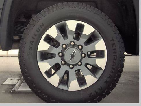 Used 2021 Chevrolet Silverado 2500 LTZ w/ Carhartt Edition AWD/4WD image 9