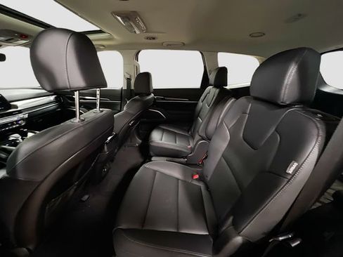 New 2025 Kia Telluride S image 26