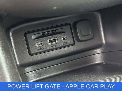 Used 2020 Chevrolet Equinox LT w/ Sport Edition FWD image 9