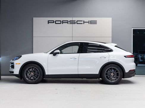 Certified 2026 Porsche Cayenne Coupe AWD/4WD image 2