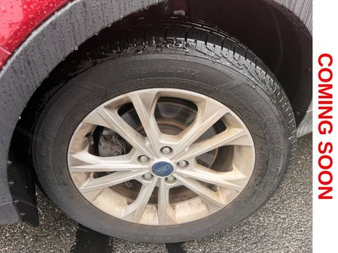 Used 2019 Ford Escape SEL AWD/4WD image 4