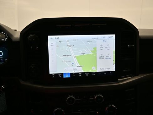 Used 2024 Ford F150 XLT w/ Mobile Office Package image 17