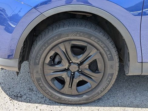 Used 2015 Toyota RAV4 LE AWD/4WD image 14
